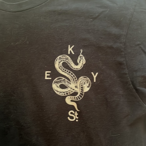 Key St. Long Sleeve T-Shirt (LOOK THRU OTHER PICTURES) - Picture 5 of 6